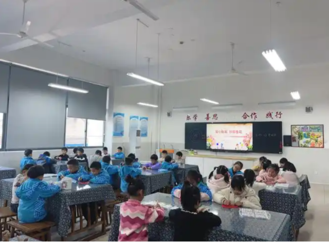 劳动教育课程体系加强学生动手能力实践能力和创新能力的培养