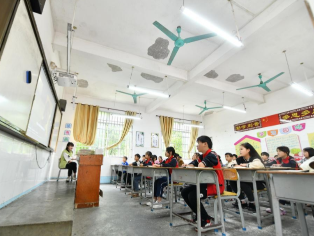 教育归纳变革获得初步成效教育归纳变革的中心是进步教育教育质量 教育归纳变革获得初步成效教育归纳变革的中心是进步教育教育质量