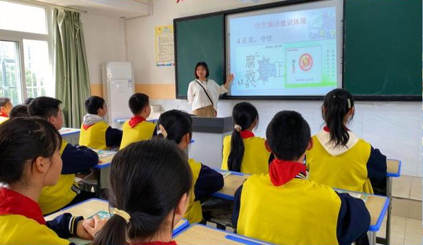 将所学知识转化为处理实践问题的能力切实守护好中小学生的心思健康 将所学知识转化为处理实践问题的能力切实守护好中小学生的心思健康