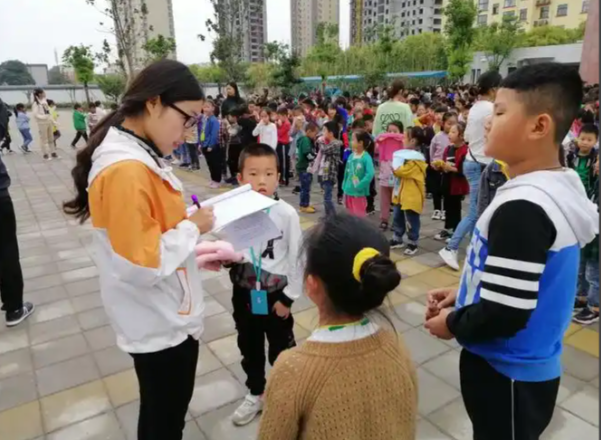 了解学校环境把握应急流