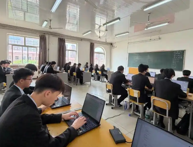 回归到“服务于教与学”